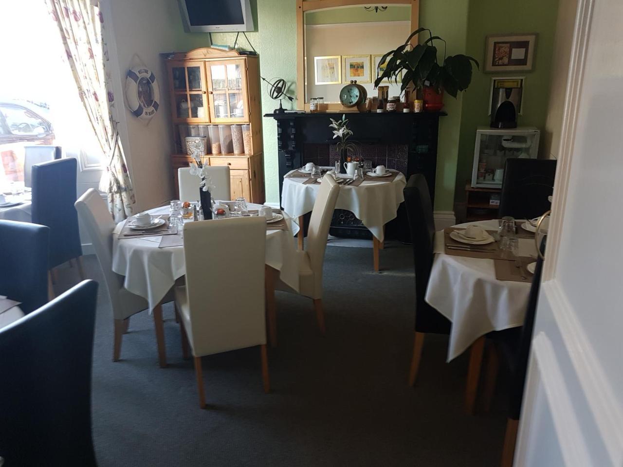 Roker View Guest House ซันเดอร์แลนด์ ภายนอก รูปภาพ
